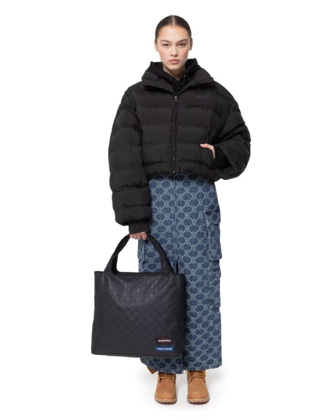 DAILY TOTE