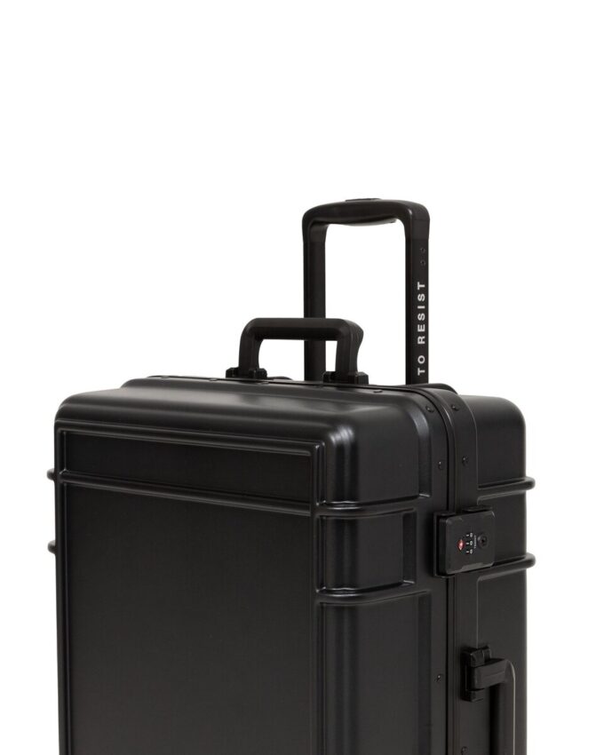 RESIST’R CASE L