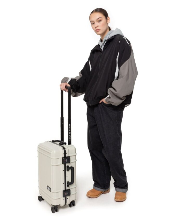 RESIST’R CASE S