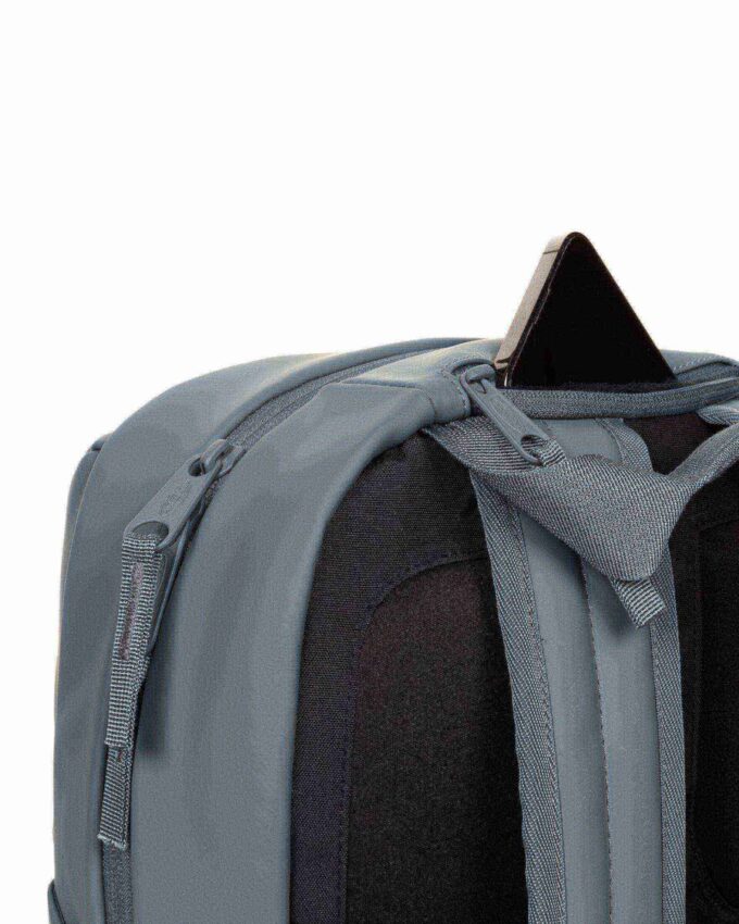 TECUM TOTE