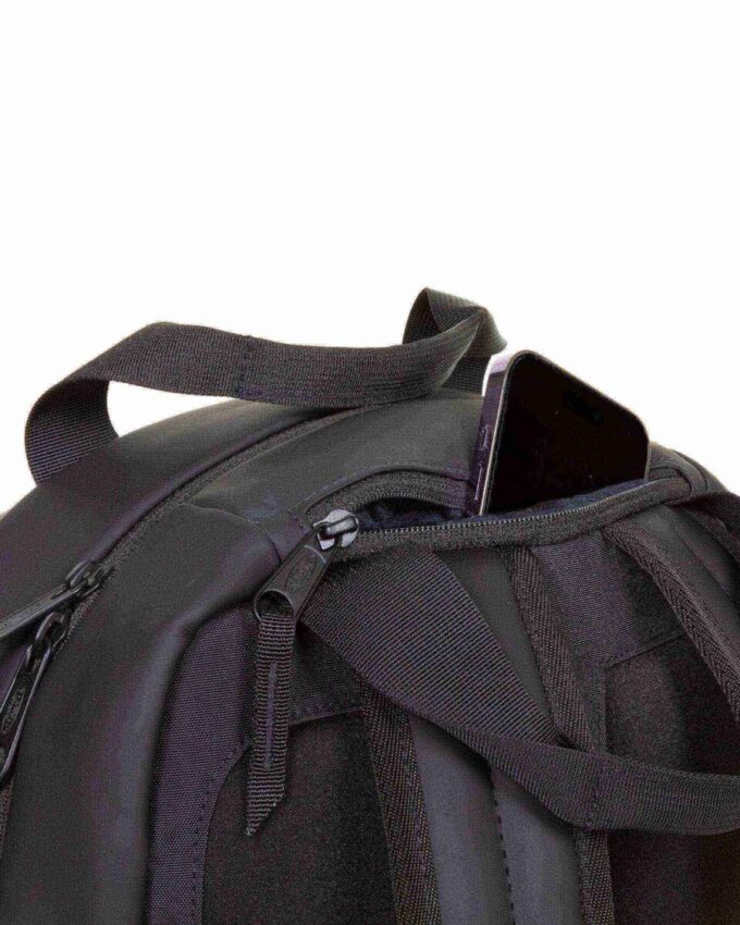 TECUM TOTE